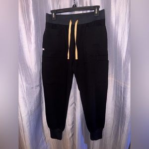 LIMITED EDITION ✨GOLD DRAWSTRING 7 POCKET FIGS JOGGERS!!! NWOT NEVER WORN!!